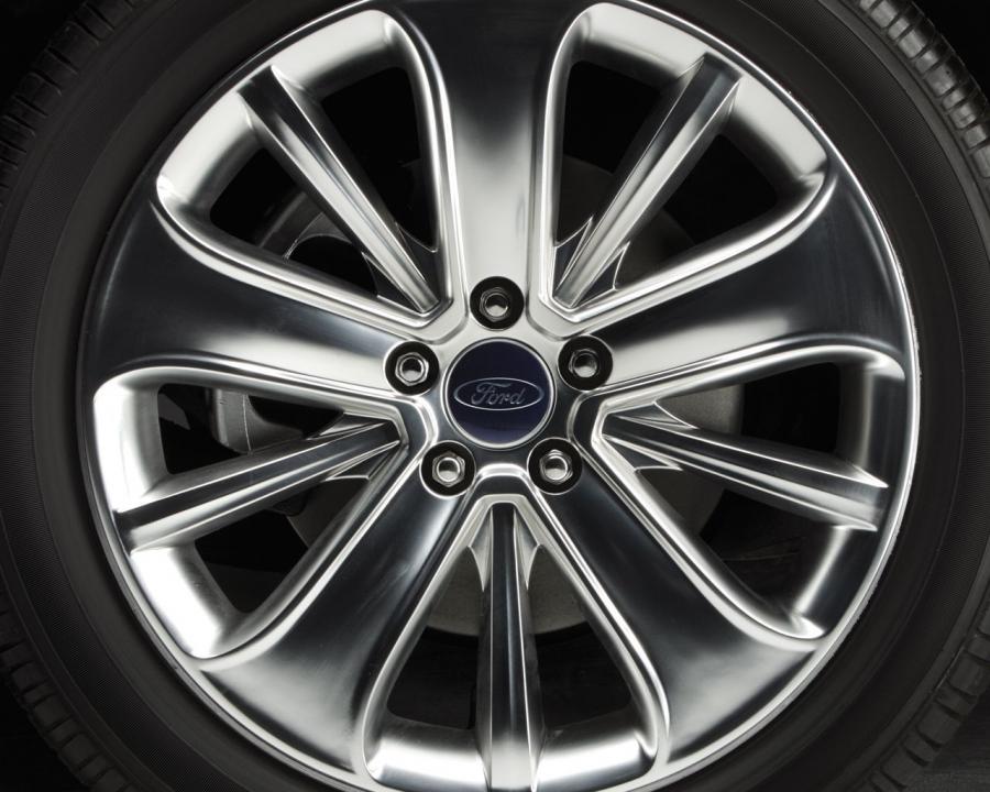  Ford Taurus 2010 года  (фото 77 из 161)
